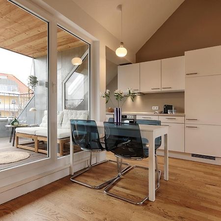 Homiestay City-Apartment, Balkon & Parkplatz Wurzburg Bagian luar foto
