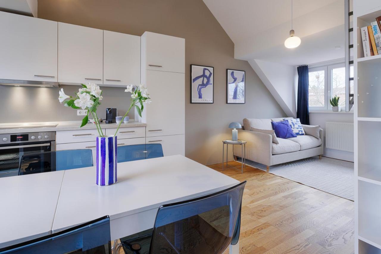 Homiestay City-Apartment, Balkon & Parkplatz Wurzburg Bagian luar foto