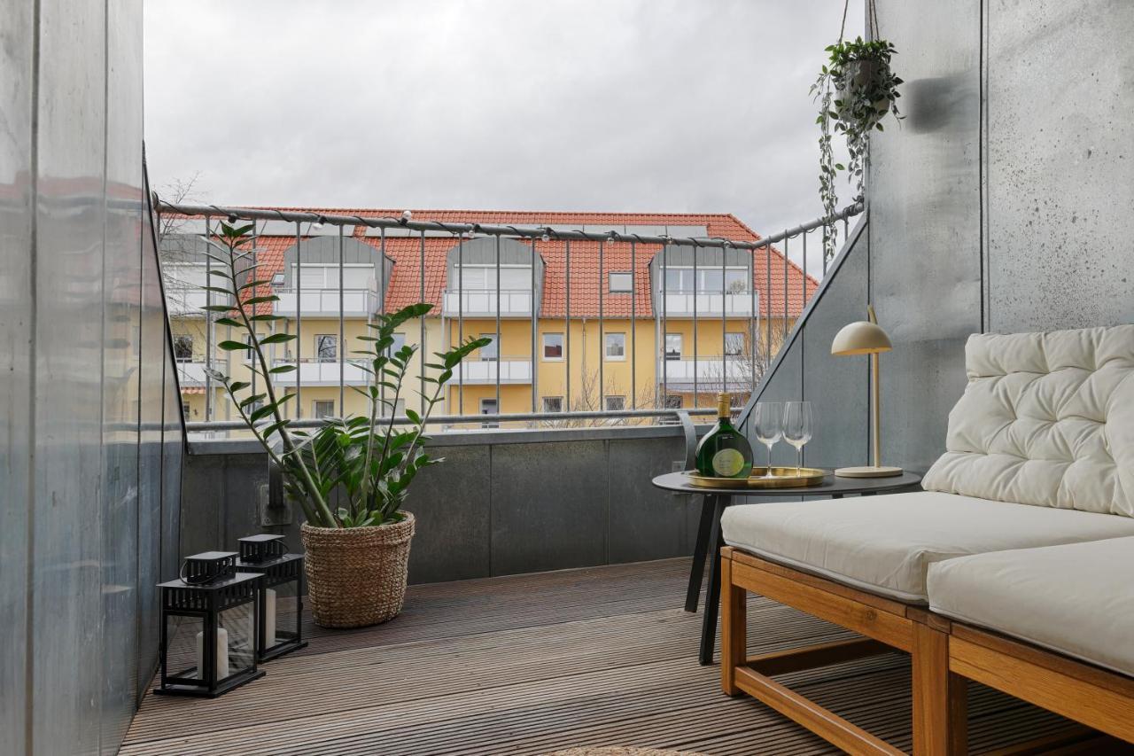 Homiestay City-Apartment, Balkon & Parkplatz Wurzburg Bagian luar foto