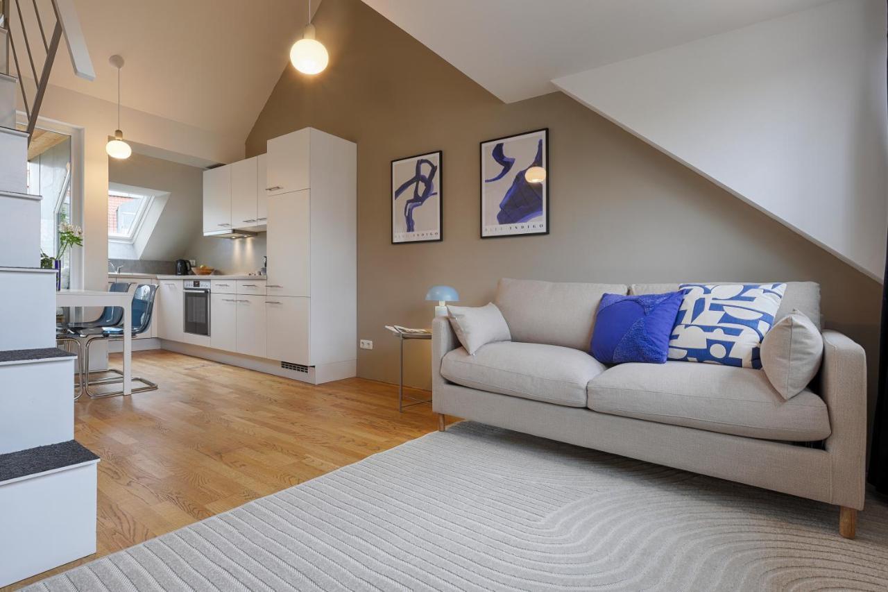 Homiestay City-Apartment, Balkon & Parkplatz Wurzburg Bagian luar foto